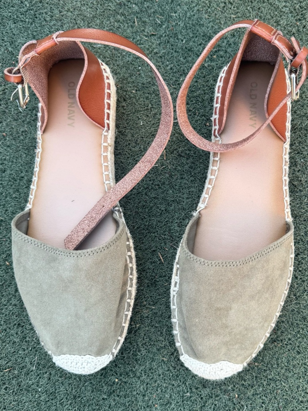 Old Navy Olive Suede Espadrille Flats Brown Ankle Straps Cottagecore Women’s 8